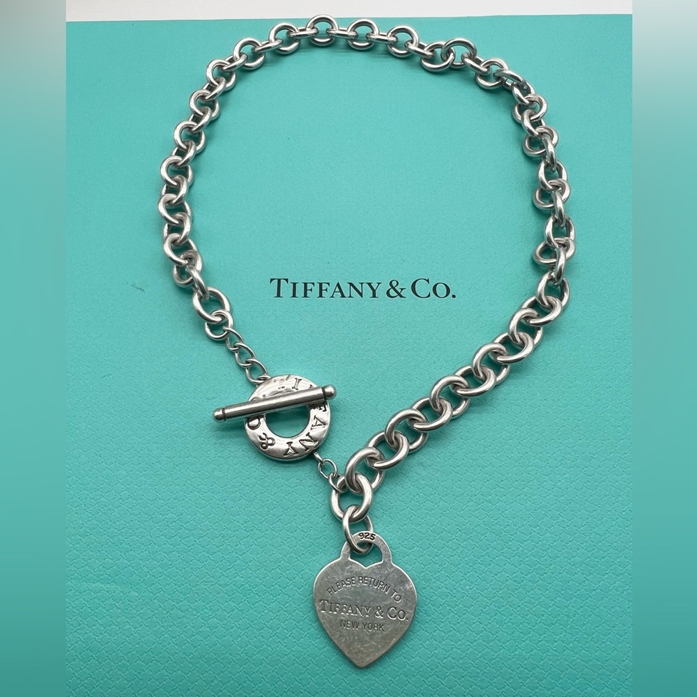 🔴Authentic TIFFANY & CO. Silver RTT Heart Pendent Tag Toggle Link Necklace🔴 - Picture 5 of 10